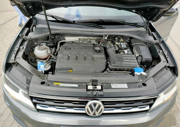 Volkswagen Tiguan cena 95500 przebieg: 143000, rok produkcji 2019 z Ostrołęka małe 562